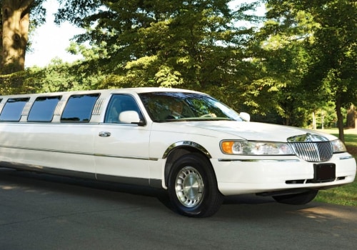 The Do's and Don'ts of Food and Drinks in a Limousine Service Vehicle